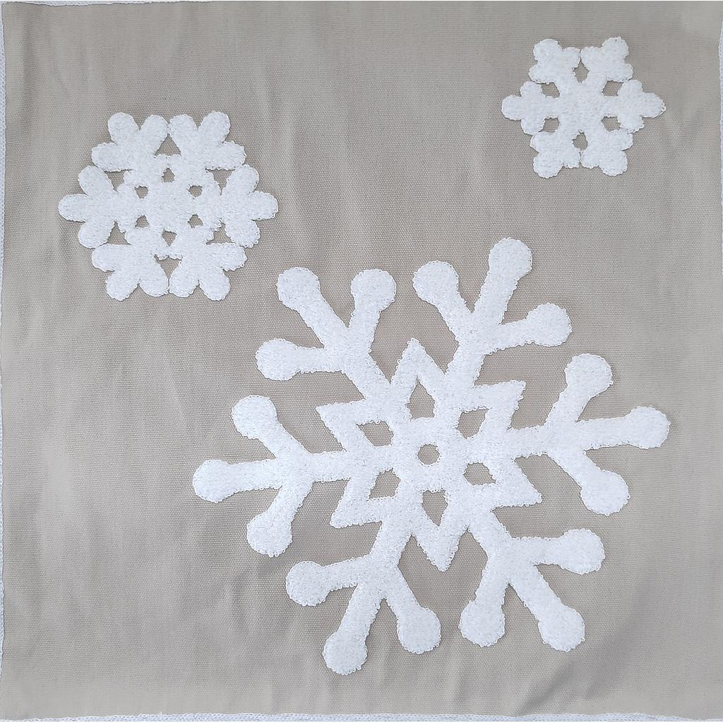 COJIN NAVIDEÑO BEIGE DISEÑO COPOS DE NIEVE RELIEVE 2HM53-11(45 x 45cm)