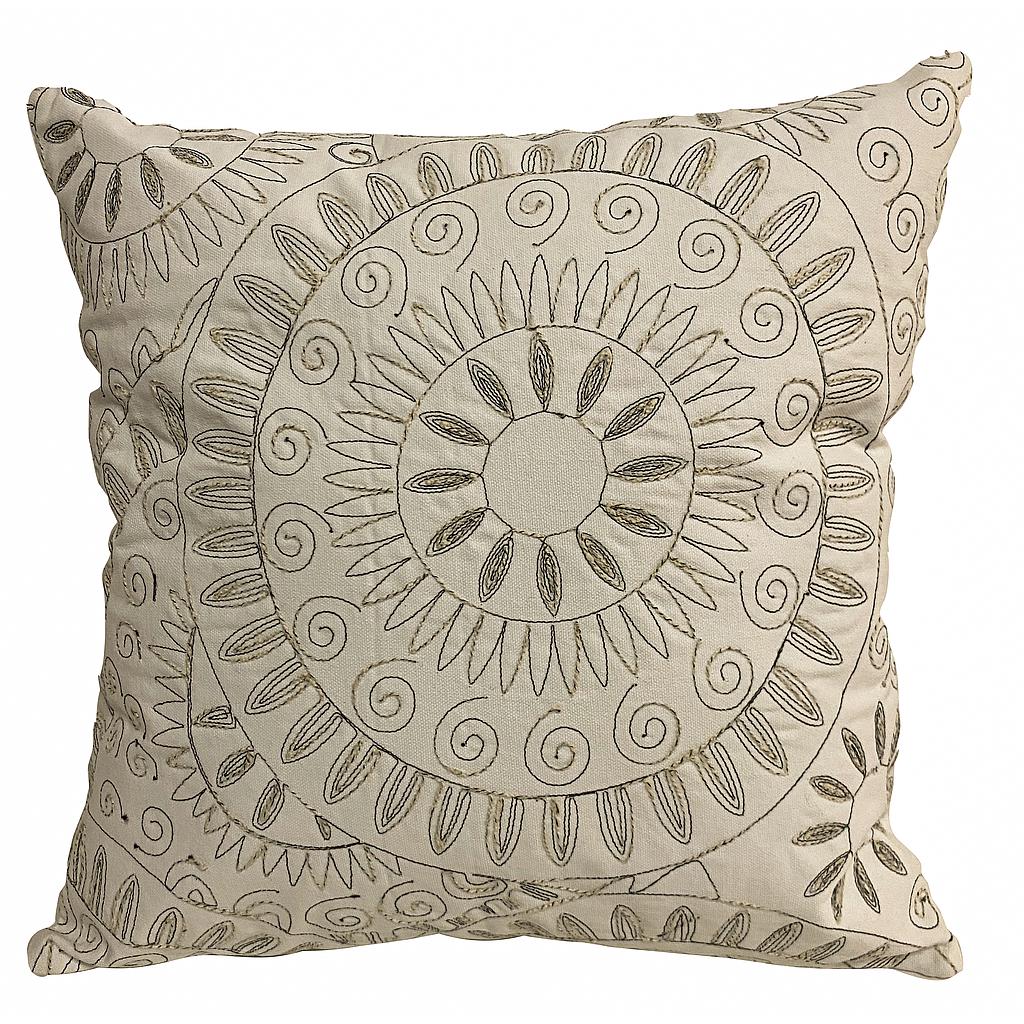 COJIN BEIGE ALGODÓN BORDADO MANDALA PDD-CC-2112-136 (46 x 46cm)